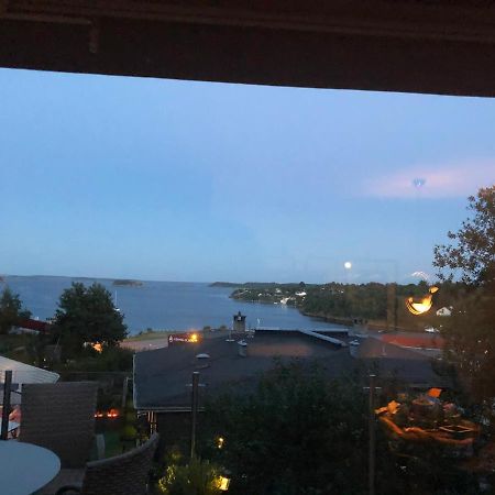 クリスティアンサンAid Og Svein' S Sentrumsnaere Panorama Hjemアパートメント エクステリア 写真