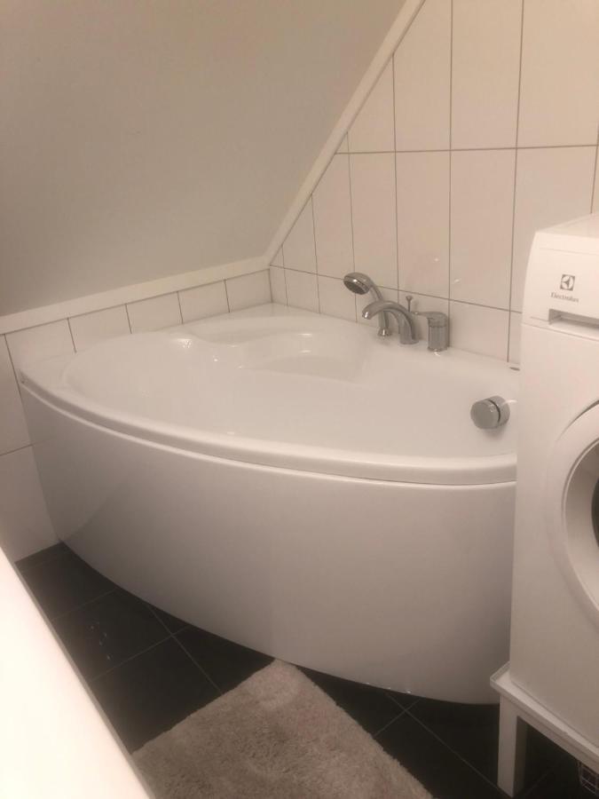 クリスティアンサンAid Og Svein' S Sentrumsnaere Panorama Hjemアパートメント エクステリア 写真